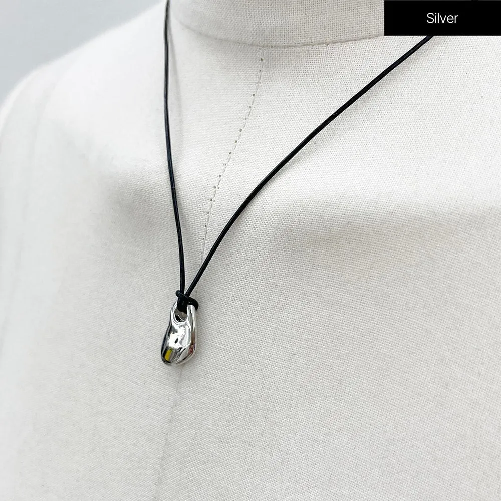 Black String Pendant Necklace OJ03