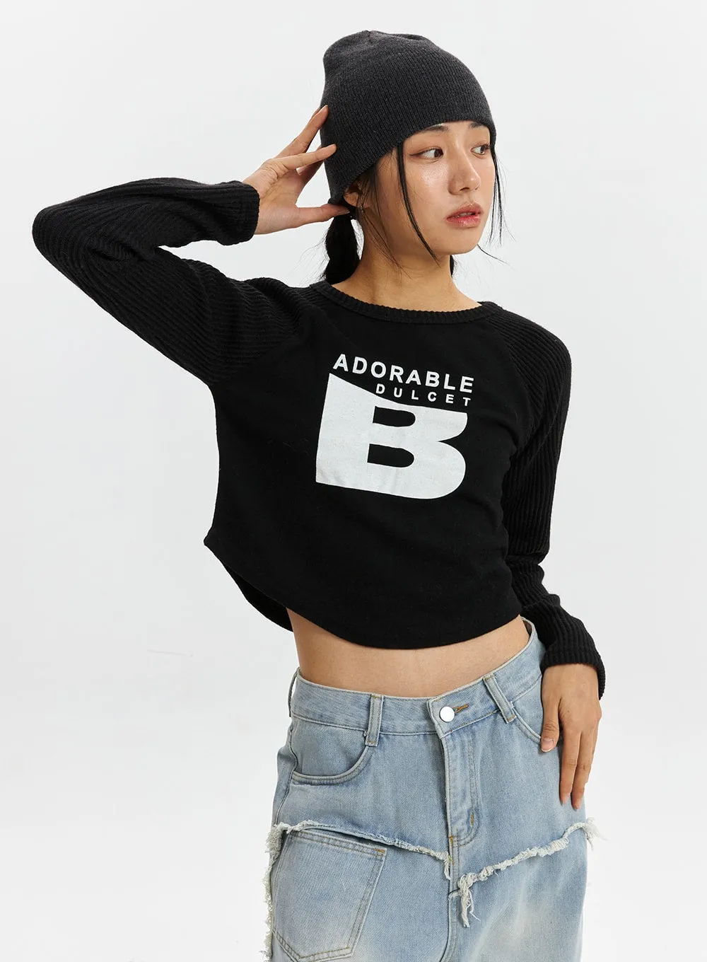 Graphic Lettering Long Sleeve Crop Top CD320